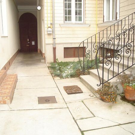 Guesthouse Daniel Oradea Luaran gambar